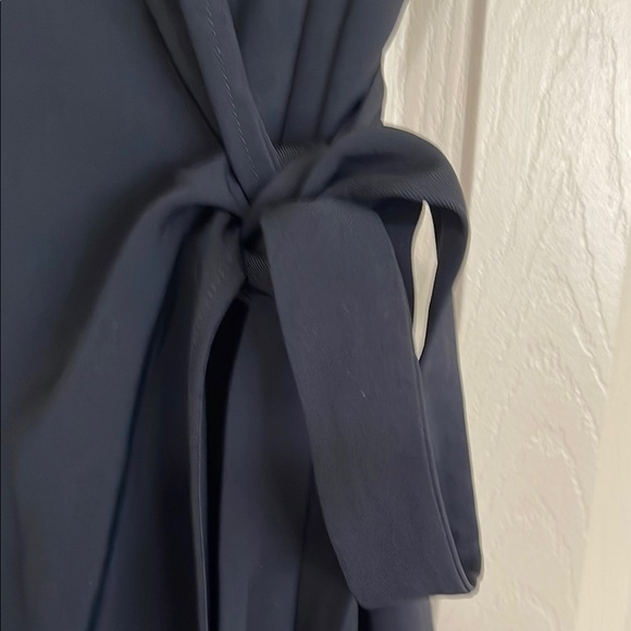 Everlane Black Sheath Dress  sleeveless Midi - Picture 3 of 3